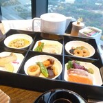 フォーシーズンズホテル - 和朝食（ピニェート）