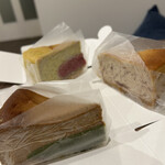 ル シミキ - 左手前アッサムジャスミン抹茶、右手前いちご