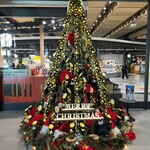 あか牛食堂よかよか - クリスマスツリーもくまモン