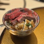 新宿 うしみつ - 和牛と鰻のひつまぶし