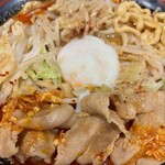 麺創研 紅 - 温玉オン