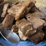 飲み処 食事処 DYNAMITE!! ももすけ - マグロ角煮