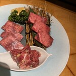 焼肉トラジ - 