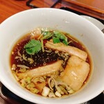 食煅 もみじ - つけ汁。