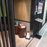 銀座 葡萄屋 - 落ち着いた店構え