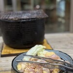 ふれあいの里 - 背肉のしょうゆニンニク焼き
      