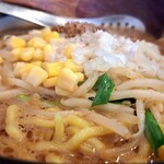 日月堂 - 寄りの画像でも背脂はよく分かりませんね