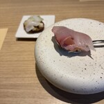 RISTORANTE IL NODO - Amuse   カンパチ、クスクス
                                カミナリイカ　カブ、クリームチーズ　口の中でとろっと