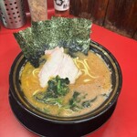 豚骨醤油ラーメン 王道家 柏店 - 