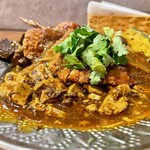 大衆中遊華食堂 八戒 - 四川麻婆カリィ、カツカリィ