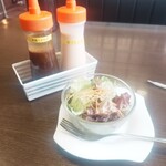 ステーキレストラン　真 - フレンチドレッシング赤が好みです