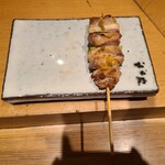 おみ乃 椿 - 高原比内地鶏もも肉♡ 柚子胡椒がアクセントでとても美味しい♡