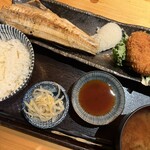 炭火焼料理屋 倉乃介 東新宿 - ほっけ炭火焼き