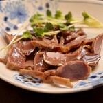 菜香餃子房 - 砂肝のオイル漬け　¥600