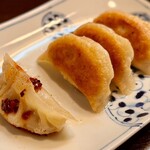 菜香餃子房 - 焼き餃子　¥700