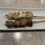 日本一 - ひな串、カシラハラミ串
