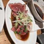 羊肉炭火焼 肉汁屋 - 