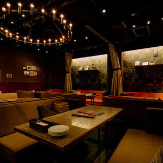 デートから宴会まで使い勝手◎ソファーや個室有＆50名団体OK