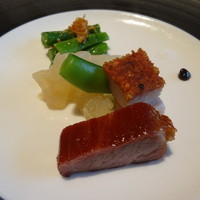 中国飯店 琥珀宮 - 前菜の盛り合わせ