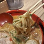 北海道名物らー麺 えびそば一幻 - 太麺で今回いただきましたが、次回は細麺かな