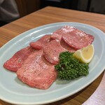 焼肉ホルモン金樹 - 