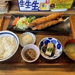 今泉キッチン - 大海老フライ定食(並)