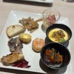 AWA NISHI-IZU - 発酵ブッフェ　鮪のピリ辛ソースガーリック添え　かぼちゃの豆腐金山寺麹オイル　鯖のカルパッチョ　富嶽白鶏の照り焼き醤油ソース添え　生ハムと発酵りんご　などなど