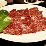 五反田 大衆焼肉 暴飲暴食 - 厚切りサガリ