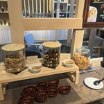 AWA NISHI-IZU - ナッツ類やおつまみも食べ放題