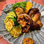 焼鳥と小皿 宵 yoi - 