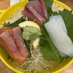 トロ政 - お通しのお刺身