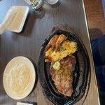 PUB LOUNGE EMERALD - 