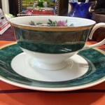 エプロンデカフェ