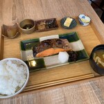 はちマル食堂 - 