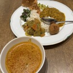 カラピンチャ - 食べ応えあるエビが数尾。。数えず食べちゃいました｡ﾟ(ﾟ´ω`ﾟ)ﾟ｡