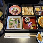 味喰笑 - 六仕切り松花堂御膳
