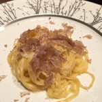 ラ スフォリーナ - 白トリュフのタヤリン
      こちらの看板パスタ 2014-11