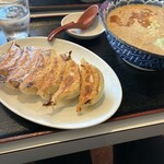 手作り鉄鍋餃子 双龍 - 