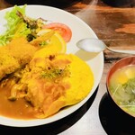 焼酎 創作鉄板焼 一期一会 - 日替わりランチ　オムライス　1,000円(コーヒーセルフサービス、お味噌汁おかわり無料)