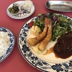 グリル生研会館 - エビフライとステーキ