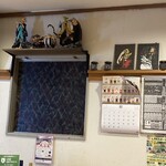 花いち - 店内はワンピースアイテムがいっぱい