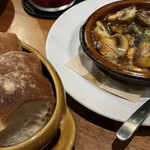 マルカドール - マッシュルームのアヒージョ