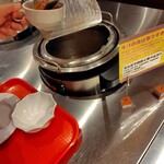 ステーキハウス88Jr. - 食べ放題のスープ（牛汁）