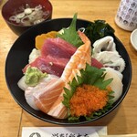 栄寿し総本店 - 海鮮丼