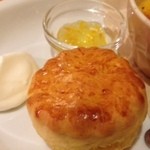 TEA ROOM Yuki Usagi - 