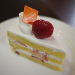 パティスリー オランジュ - 苺のショートケーキ