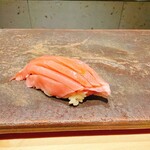 鮨ト和食いちり - 鮪中トロ
