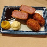 大衆居酒屋 博多どんたく - 雲仙ハムカツ(748円)