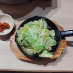 大衆居酒屋 博多どんたく 新小岩店 - 鉄板焼肉(748円)