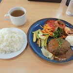 ホテルマイステイズ名古屋栄 - 料理写真:極太ナポリタンハンバーグプレート(税込1,200円)